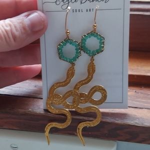 Lightweight gold tone snake earrings